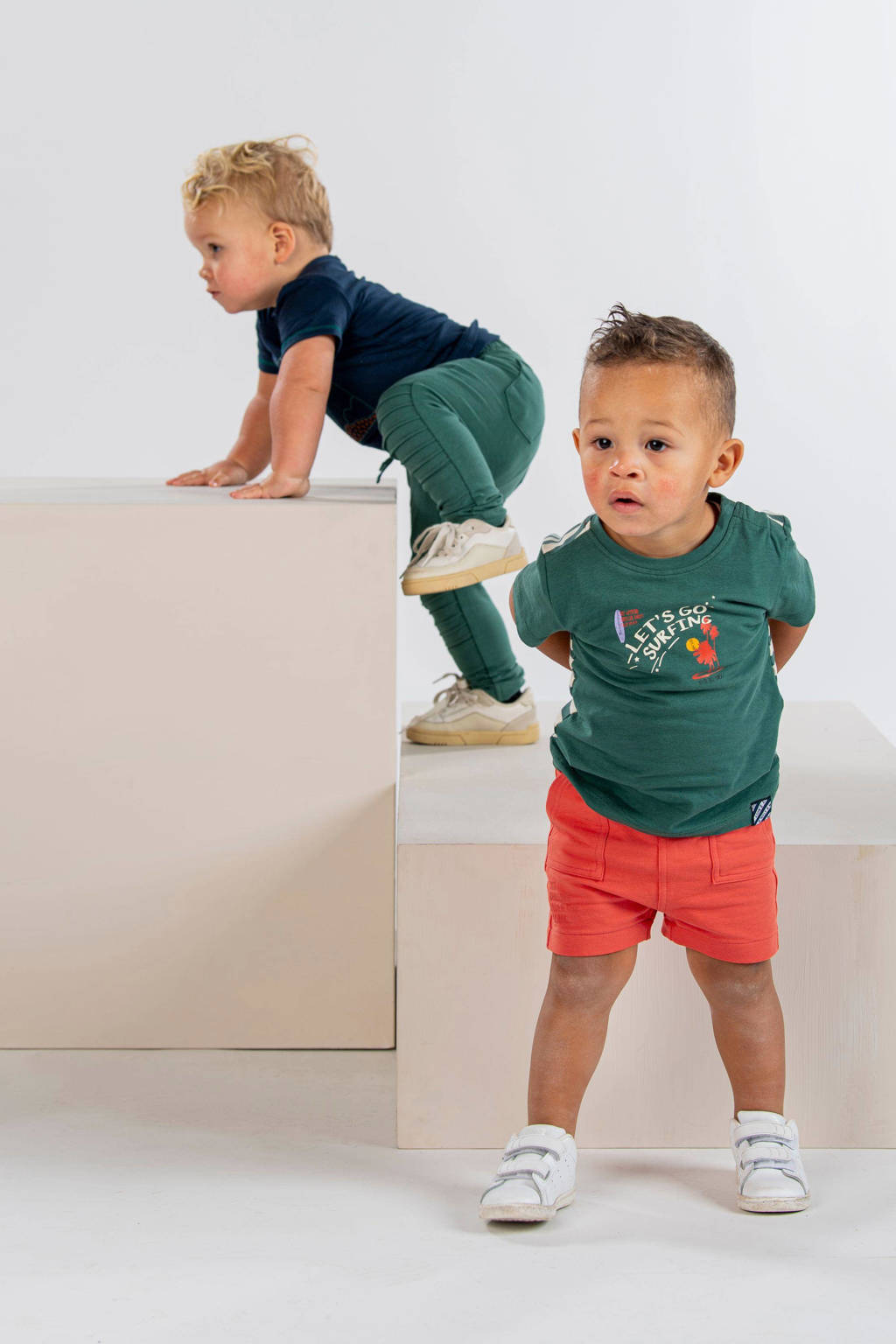 B.Nosy T-shirt Kelvin met printopdruk donkergroen/ecru