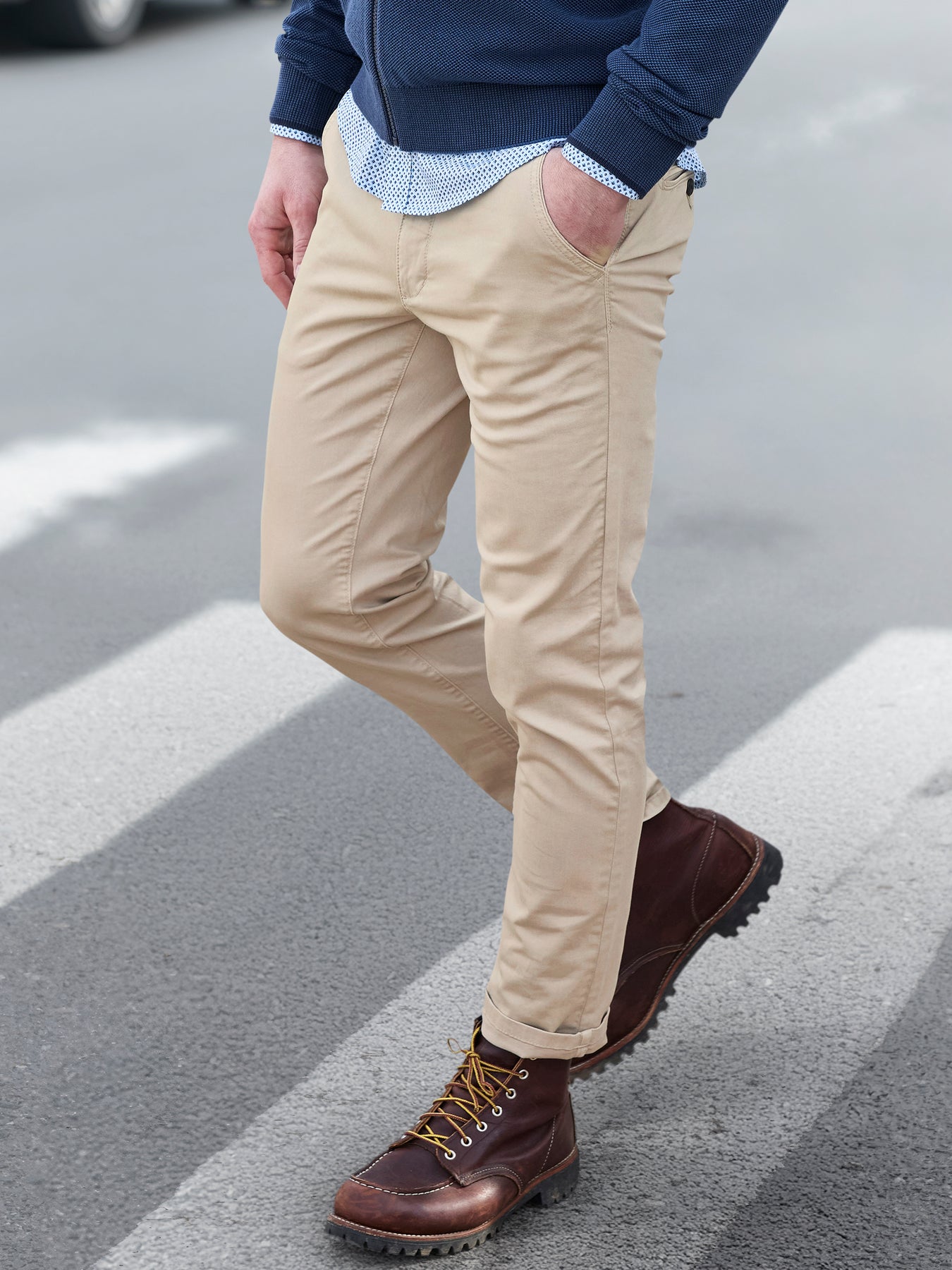 Basic Chino in Strukturqualität, SLIM FIT