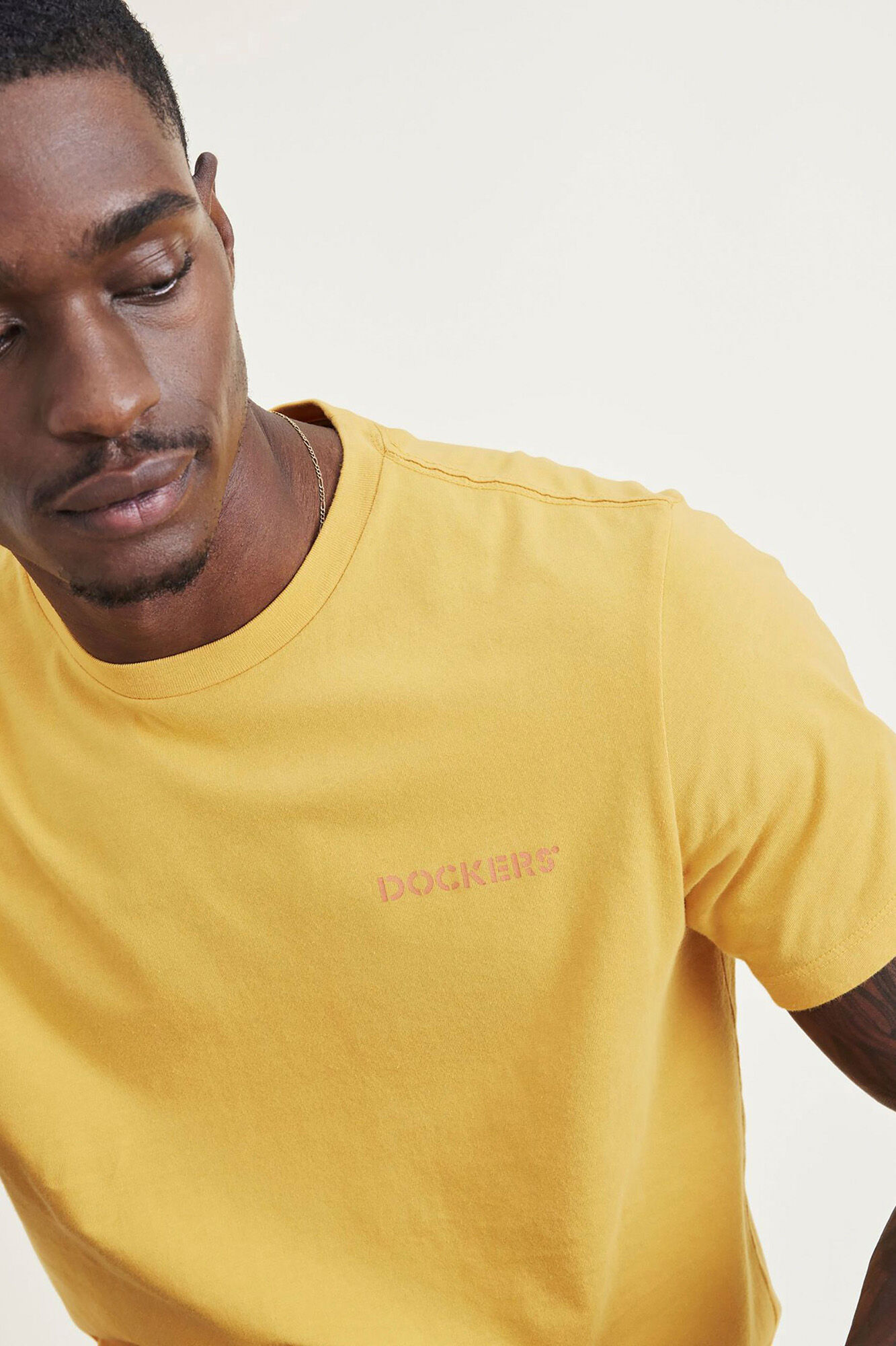 Camiseta Slim Fit com Logo - Amarela
