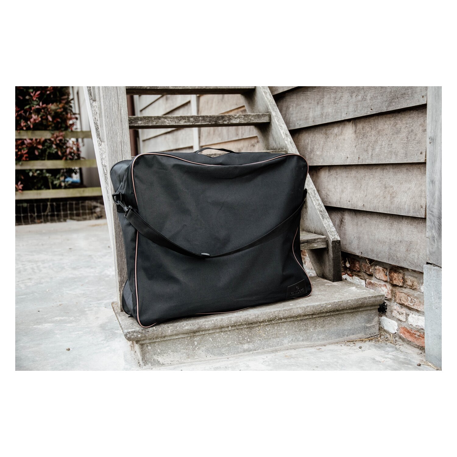 KENTUCKY Schabrackentasche  - black