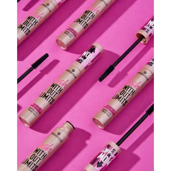 lash without limits extreme lengthening & volume mascara 01 Ultra Black
