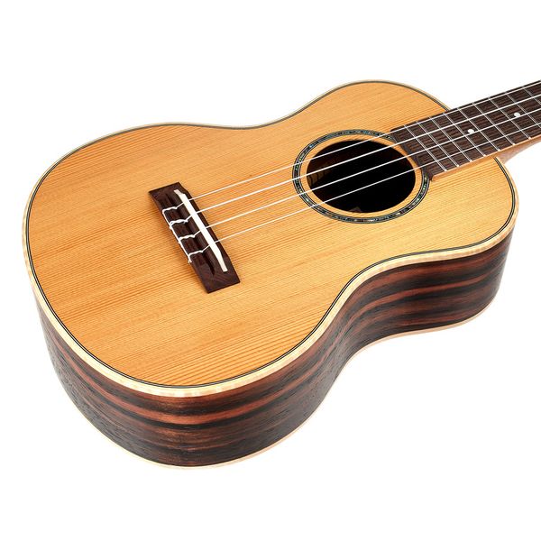 Harley Benton Hawaii Cedar Tenor Bundle