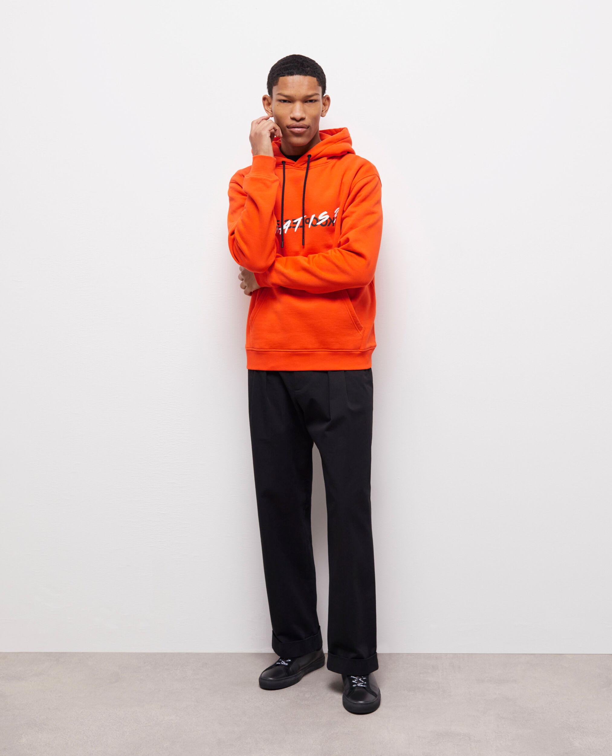 Sweatshirt à capuche What is orange