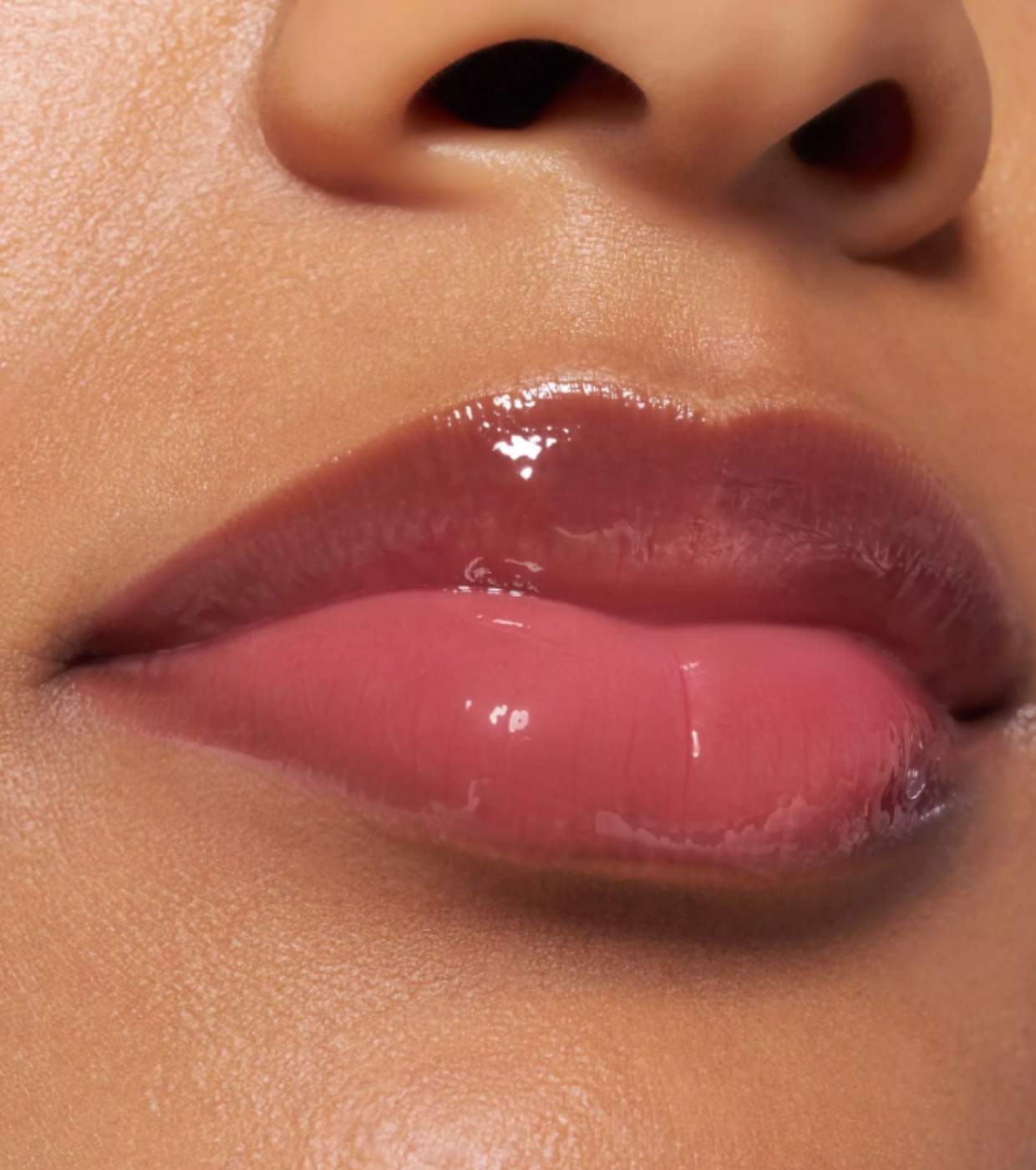 essence - Bálsamo Labial Super Peptide - 06: Plumfection!
