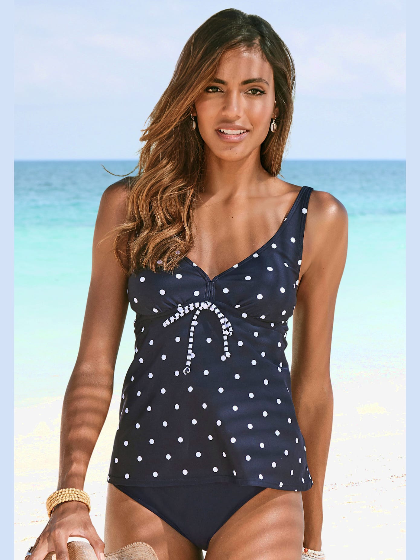 Haut de maillot de bain à armatures motif à pois tendance