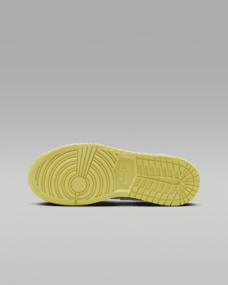 Air Jordan 1 Mid Older Kids' Shoes
