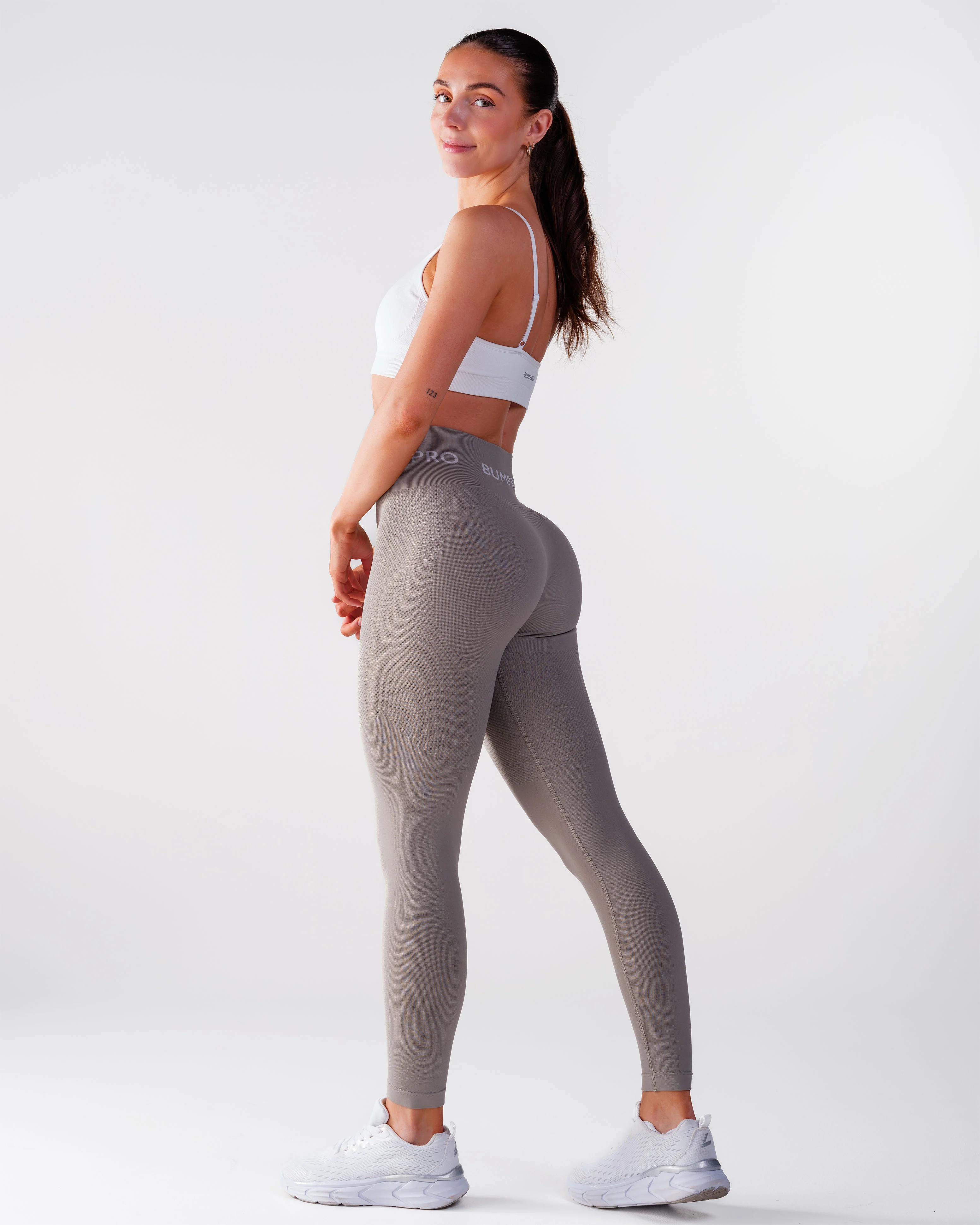 Bumpro SETT Beam Logo Tights Solid Grey &amp; Power Up! Bra White Brilliant