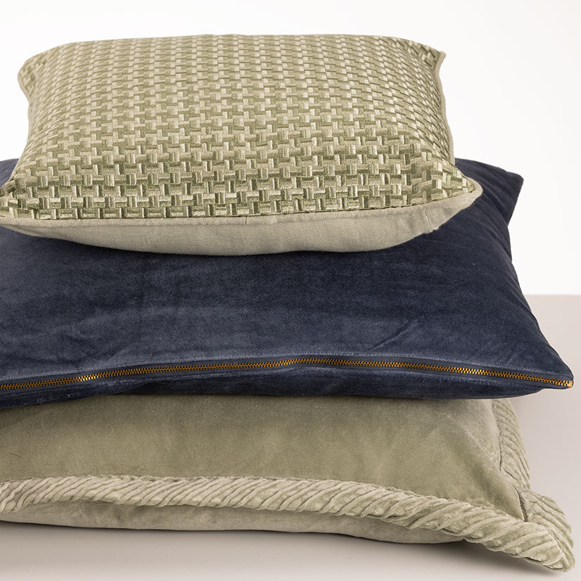 Sierkussen velours Tucked border dewgreen 50x50 cm