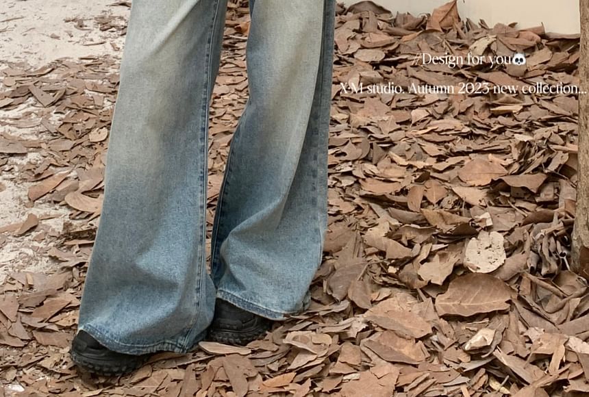KUMI - Mid Rise Washed Wide Leg Jeans