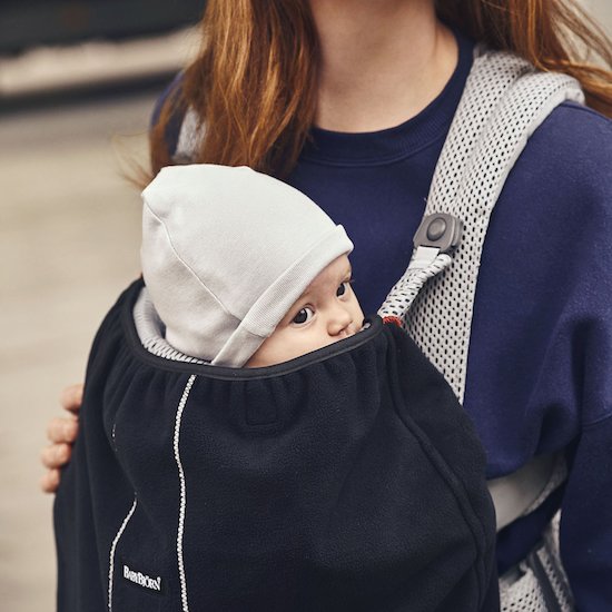 Cape pour porte-bébé   Noire        de               BabyBjörn
