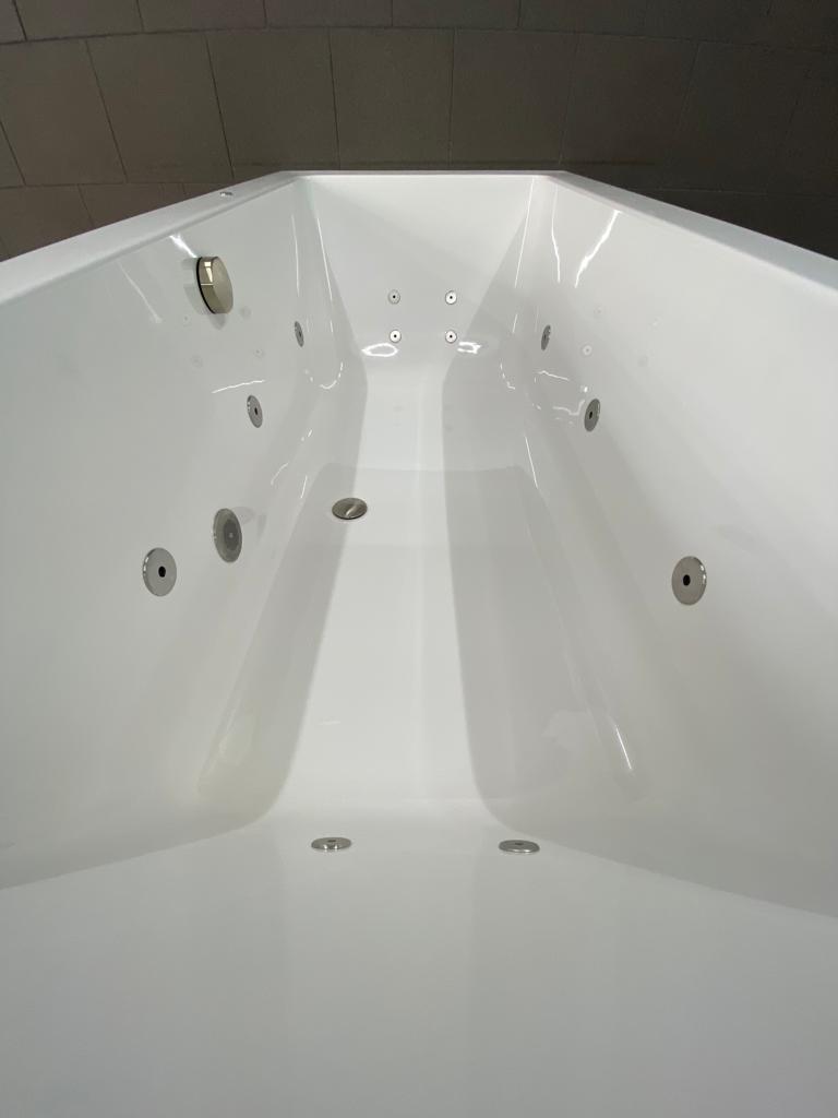 Lambini Designs Cube bubbelbad 170x75cm elektronisch 6 4 2 hydrojets RVS