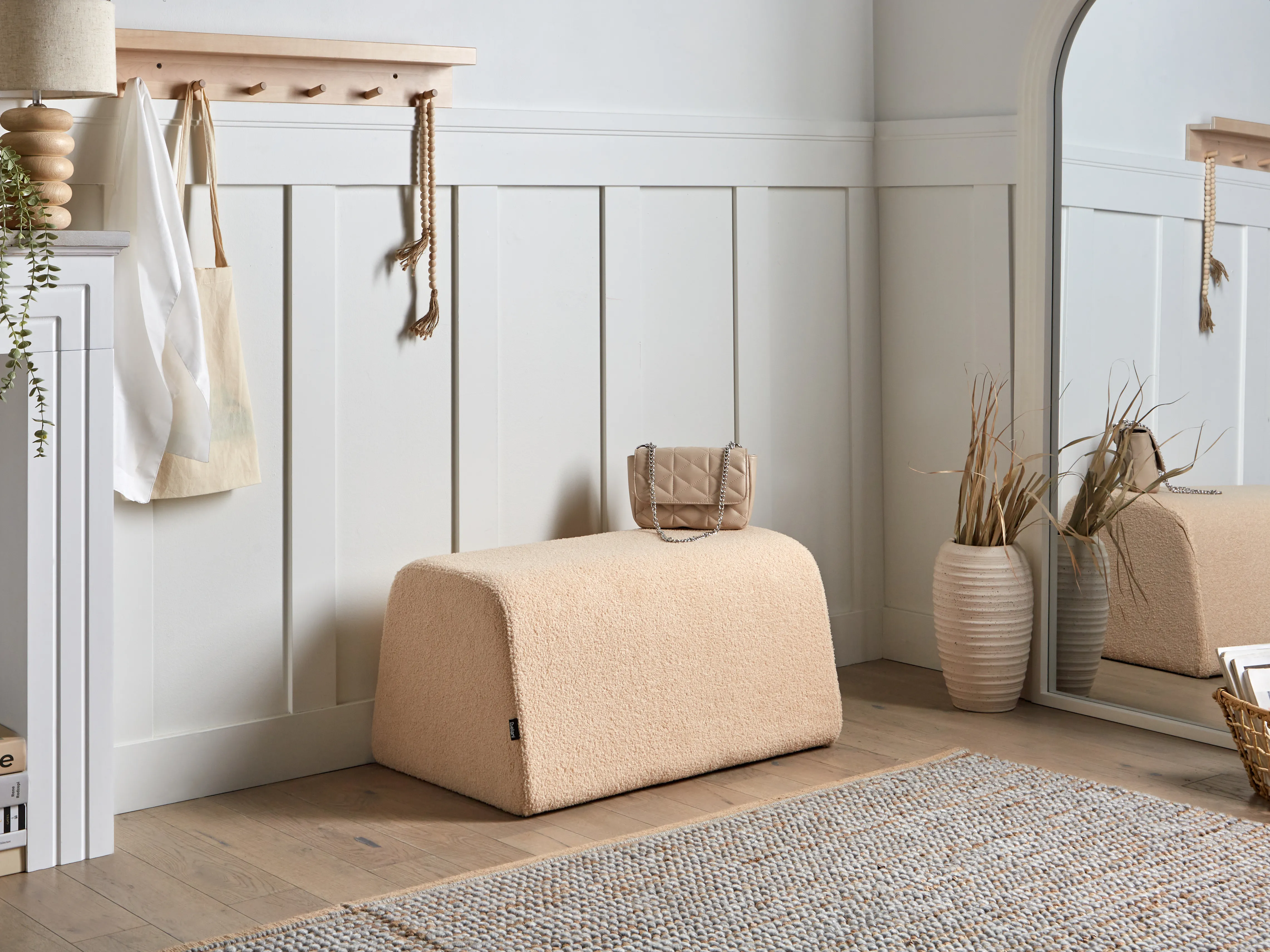 Poef SINCLAIR Bouclé Beige
