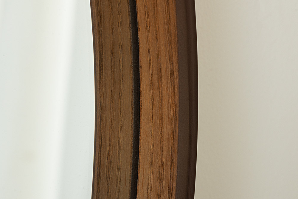 Runder Wandspiegel PORTRAIT 70cm braun in Walnussholz-Design