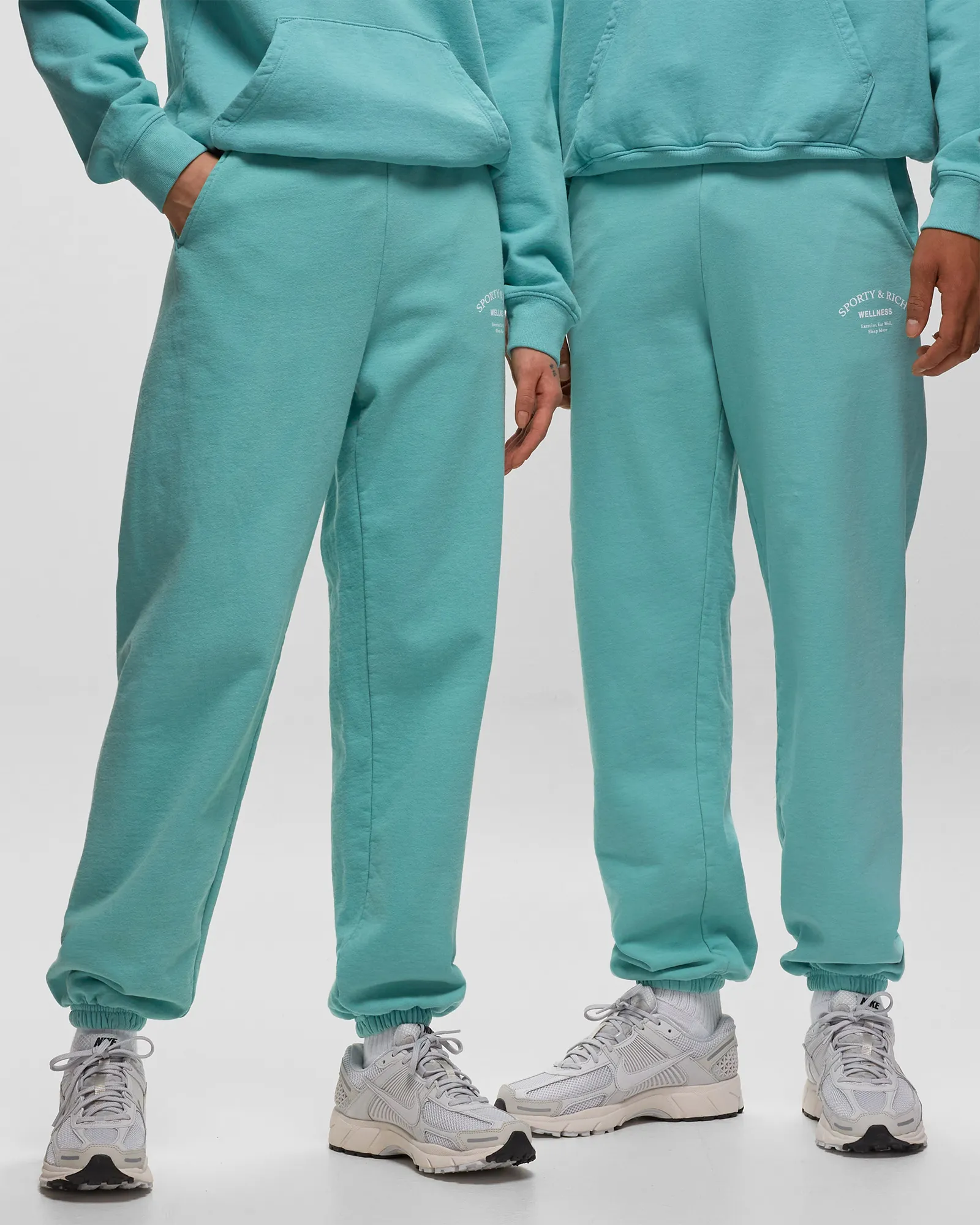 Sporty & Rich WELLNESS STUDIO SWEATPANT