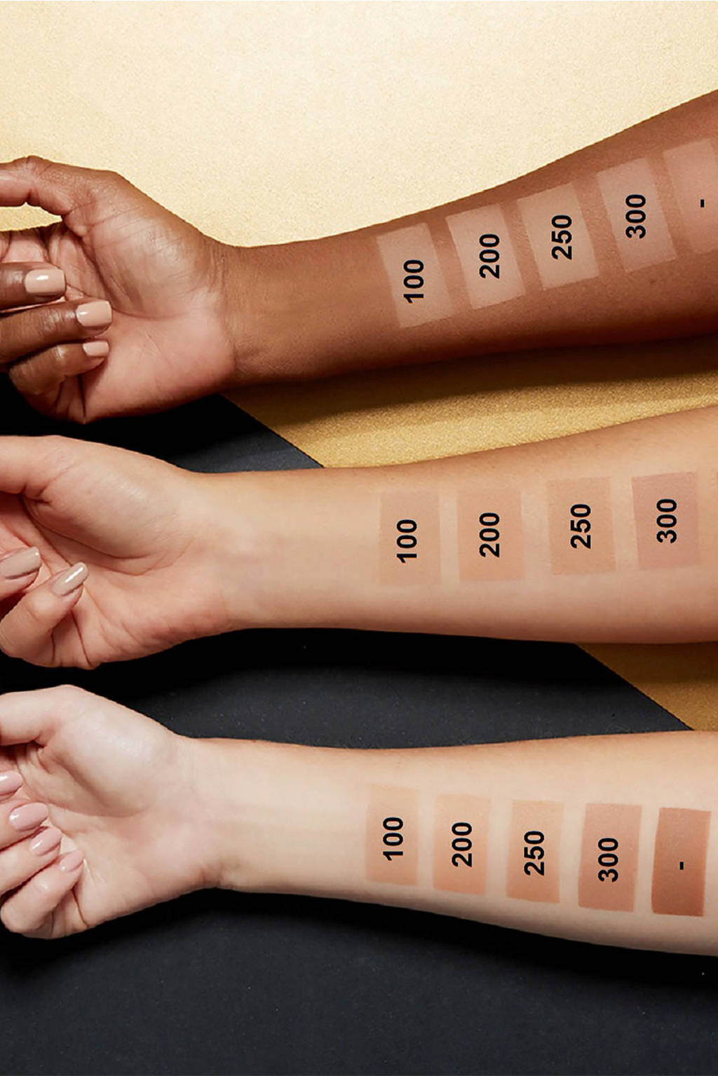Fijn productbronzer en contouring poeder - 200 Medium Cool
