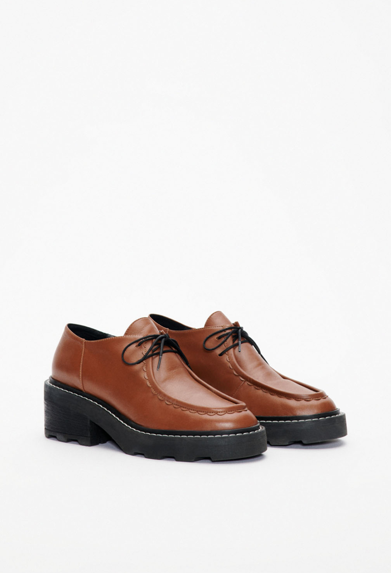 Derbies marron &agrave; talons