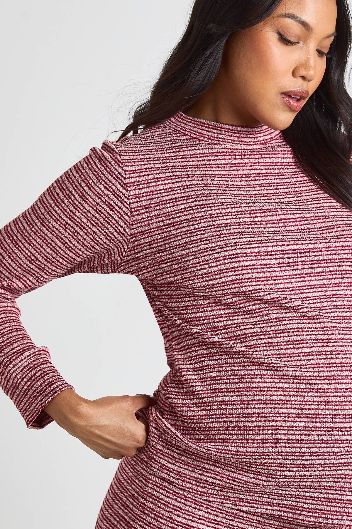 boohoo T-shirt Maternité à Rayures Côtes Surdimensionné