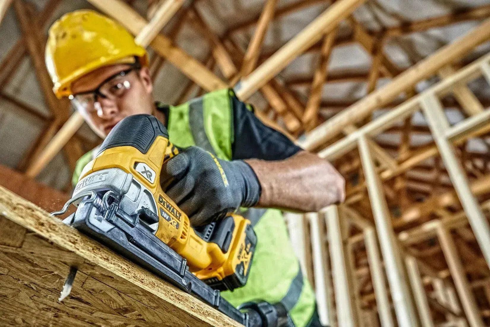 DeWALT DCS334N Accu decoupeerzaag 18V XR Basic Body