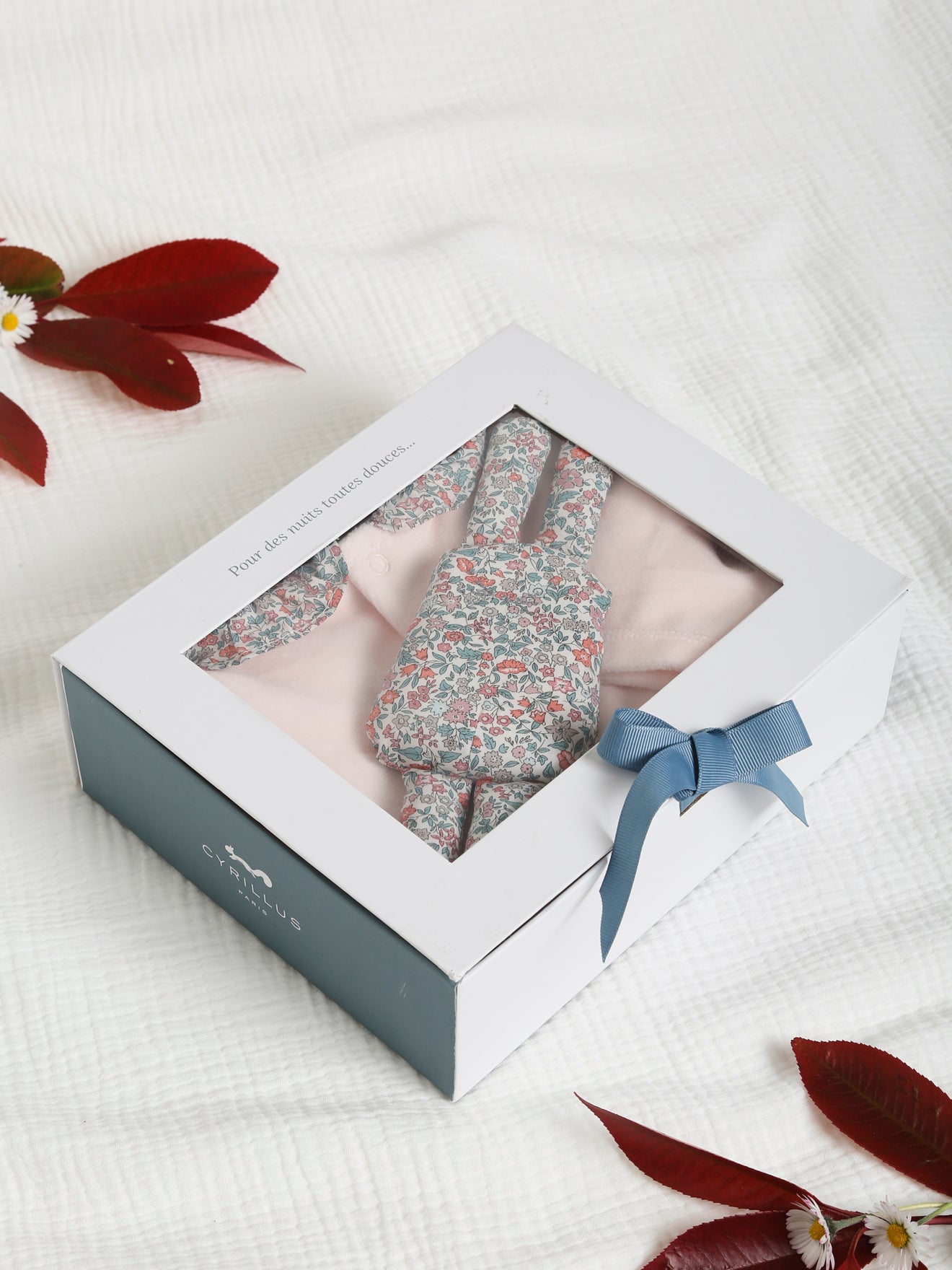 Coffret cadeau Bébé : dors-bien en velours et tissu Liberty + doudou