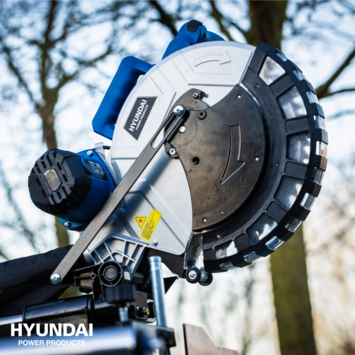 Hyundai telescopische afkortzaag / verstekzaag 1800W