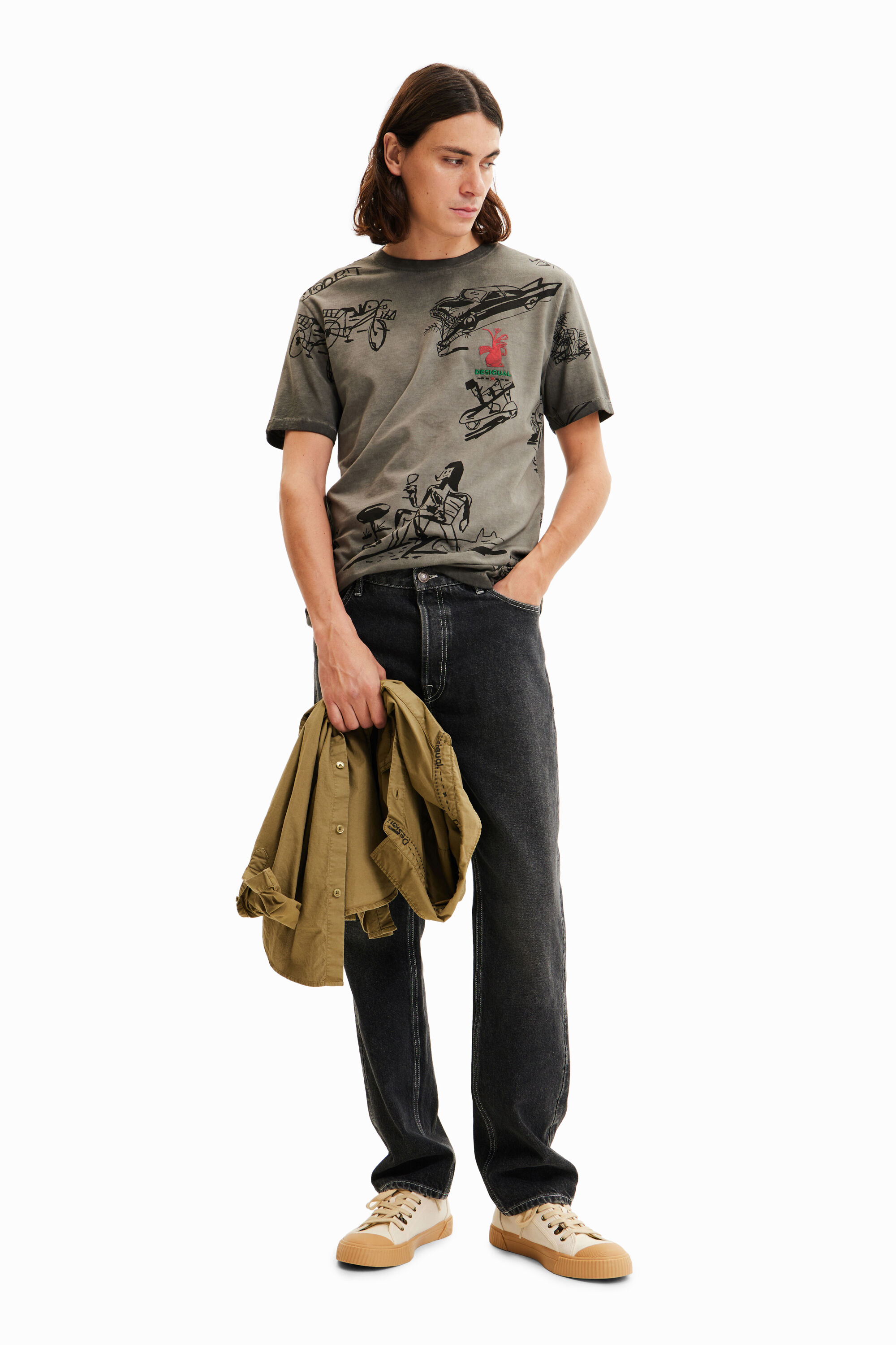 T-shirt tissu délavé dessins