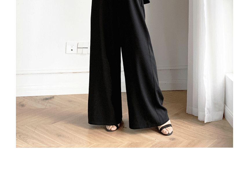 Godeko - Mouwloze jumpsuit met ronde hals en wijde pijpen