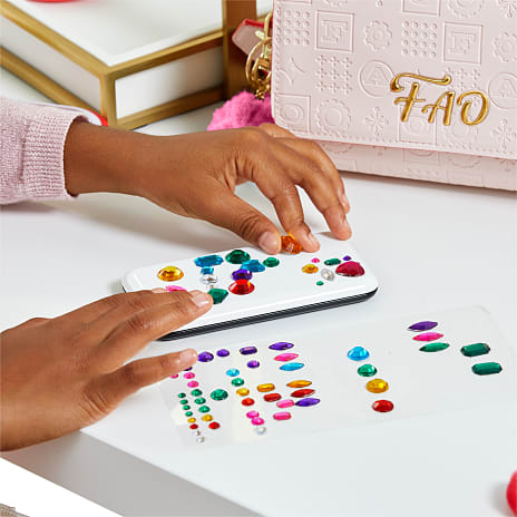 FAO Schwarz Legepung med tilbehør