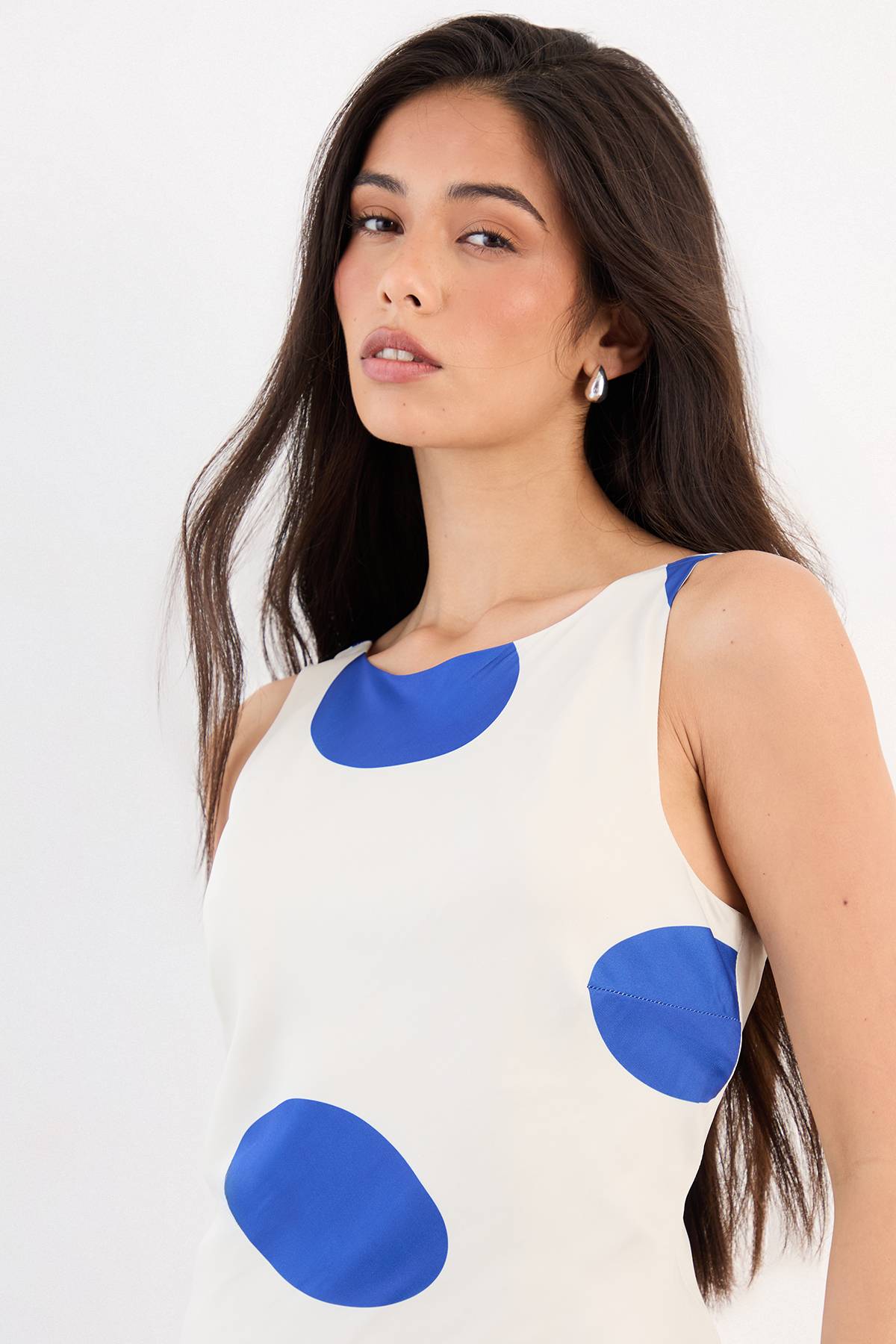 Warehouse Robe Maxi À Pois Avec Dos Nageur Échancré