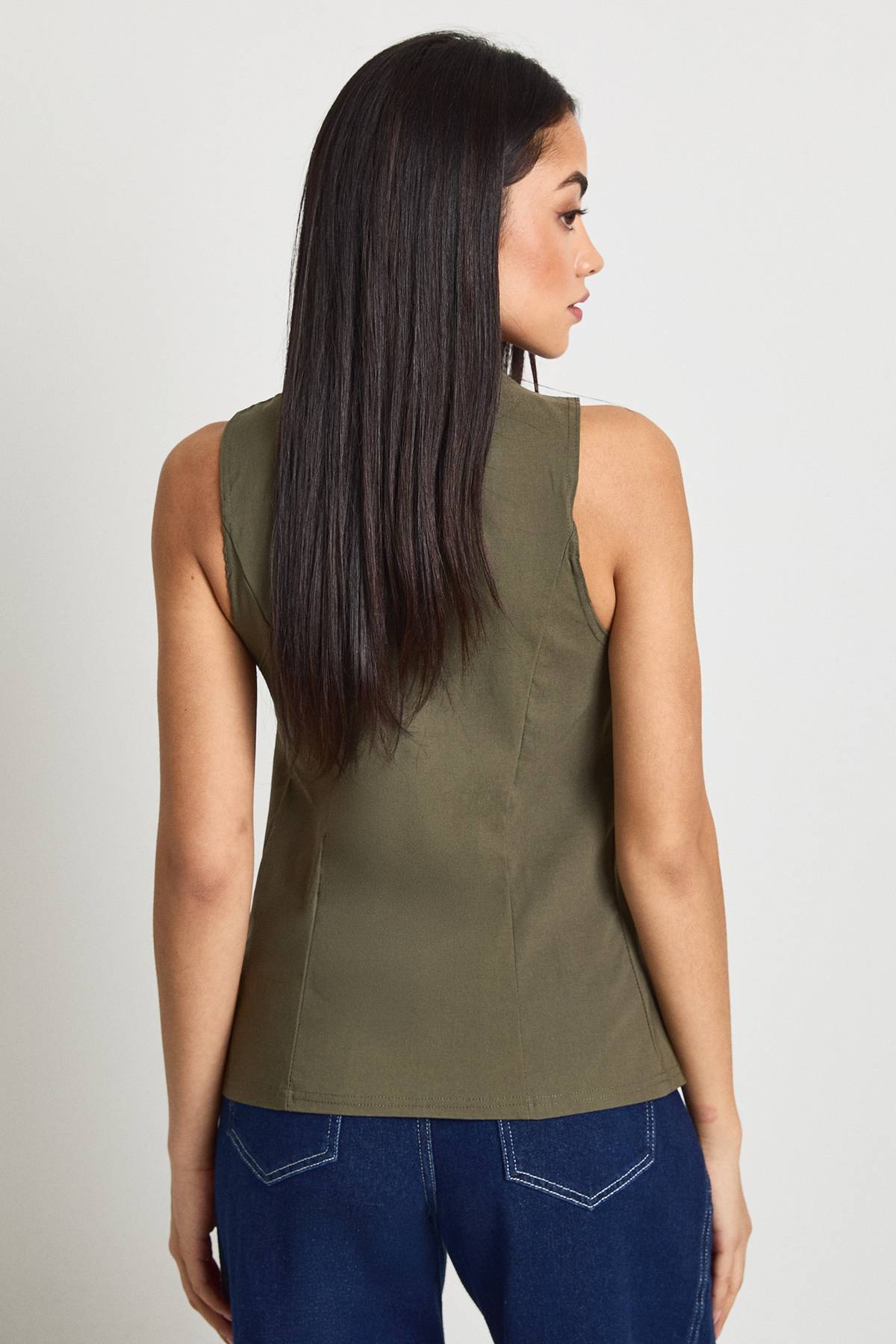 boohoo Gilet sans manches boutonné sur le devant