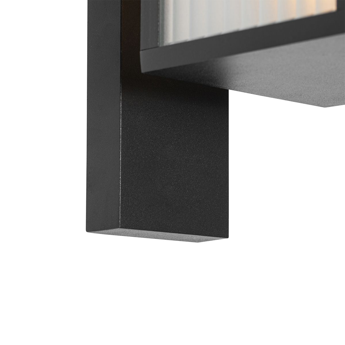 Buiten wandlantaarn zwart met ribbel glas IP44 - Charlois