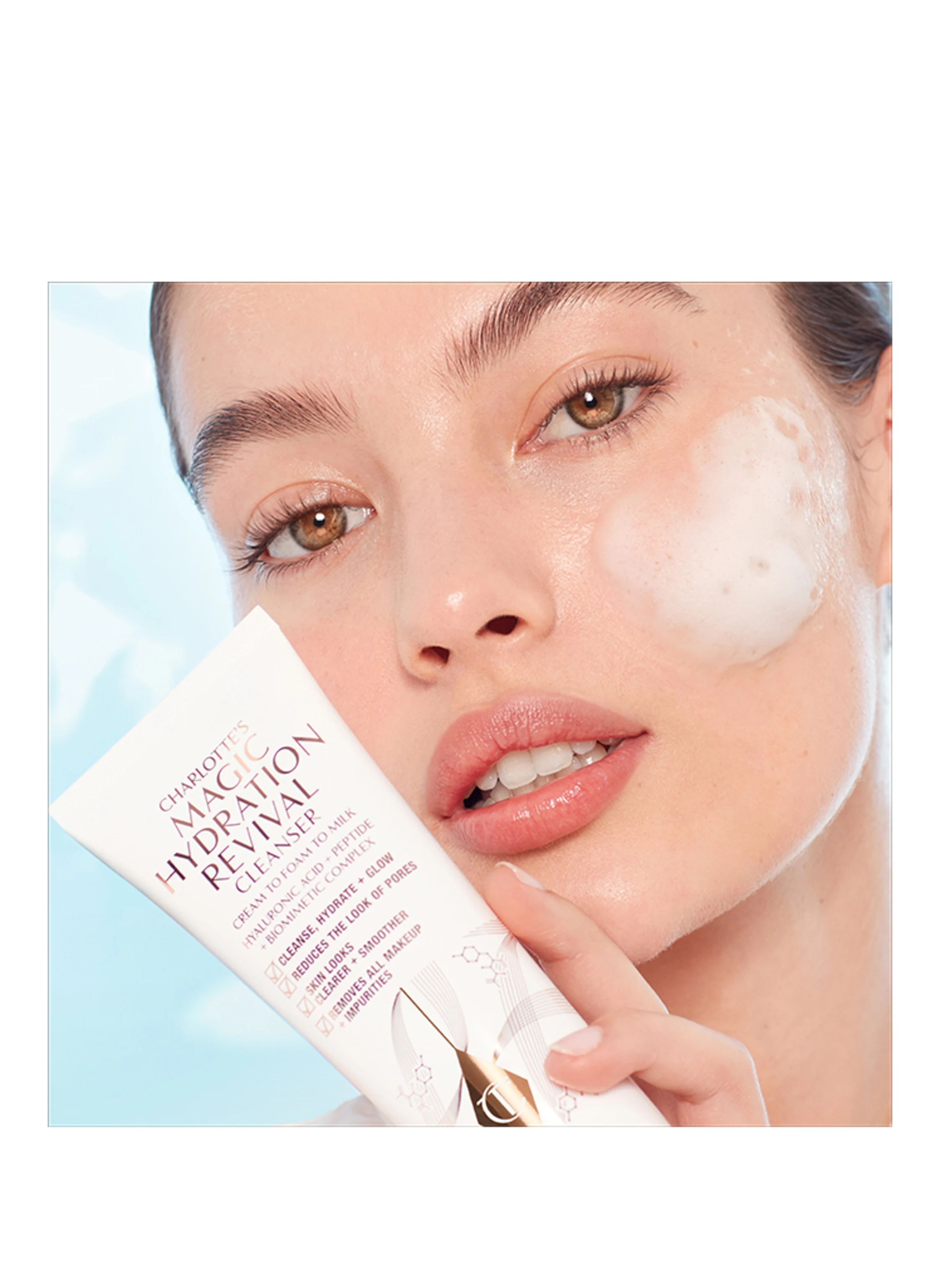 Charlotte Tilbury CHARLOTTE'S MAGIC HYDRATION REVIVAL CLEANSER