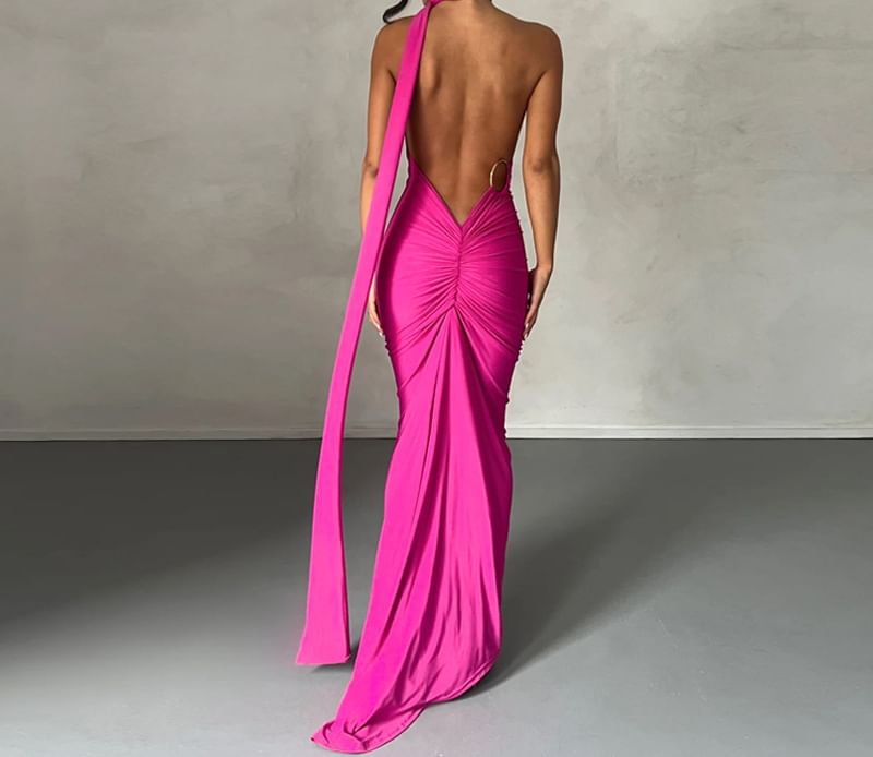 SugaSaurus - Mouwloze maxi-bodyconjurk met één schouder, effen accent en gerimpelde open rug