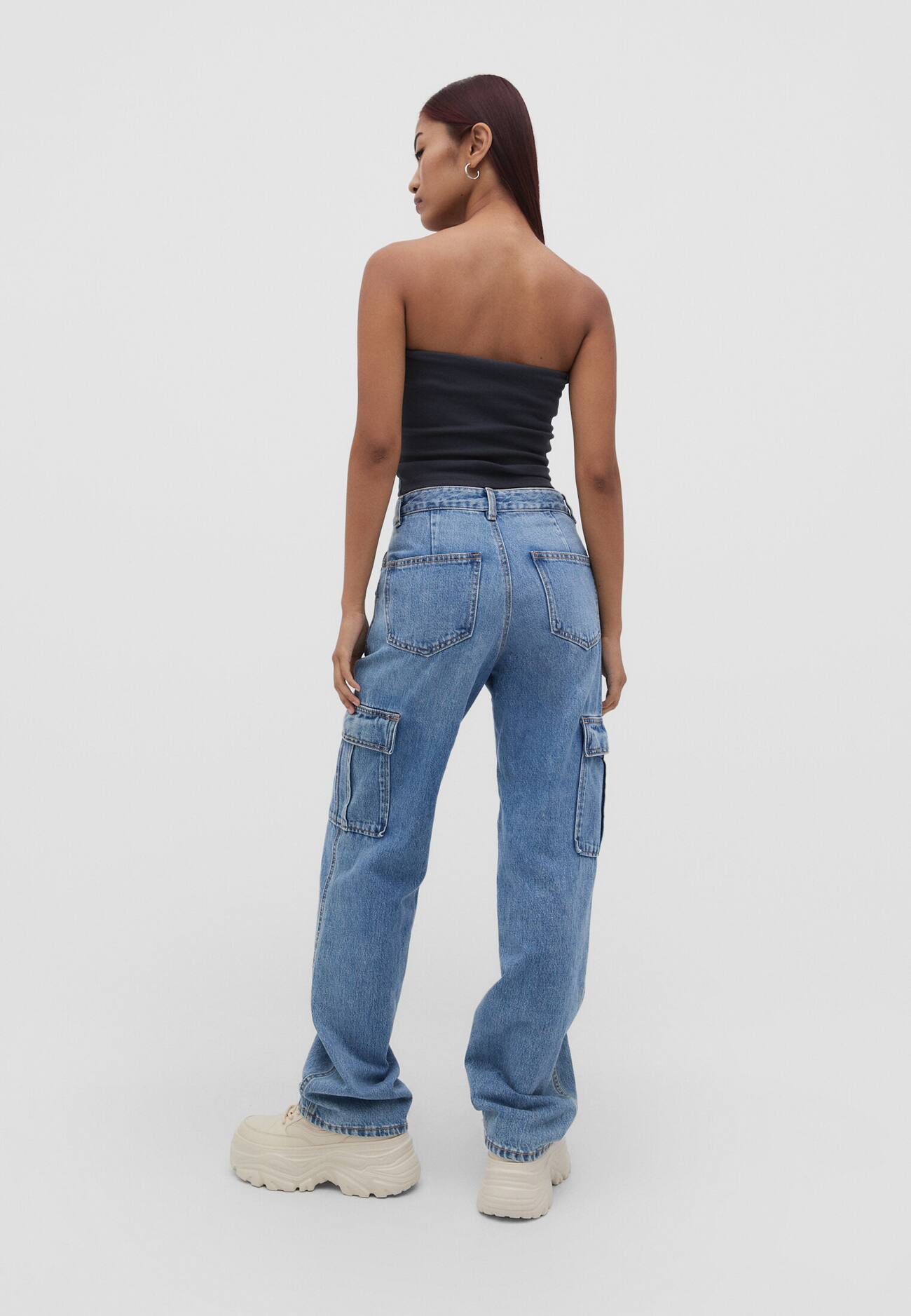 calça cargo de corte reto