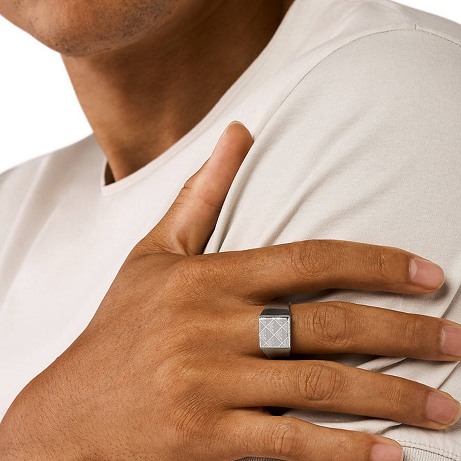 Emporio Armani ring EGS31360409 Eagle Logo zilverkleurig