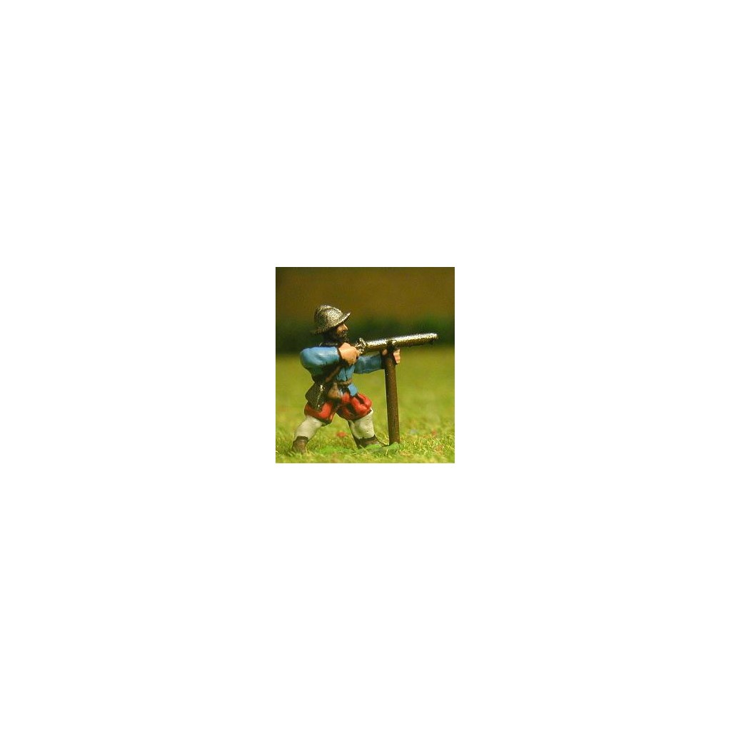 Renaissance 1520-1580AD: Musketeer with rest in Morion, firing