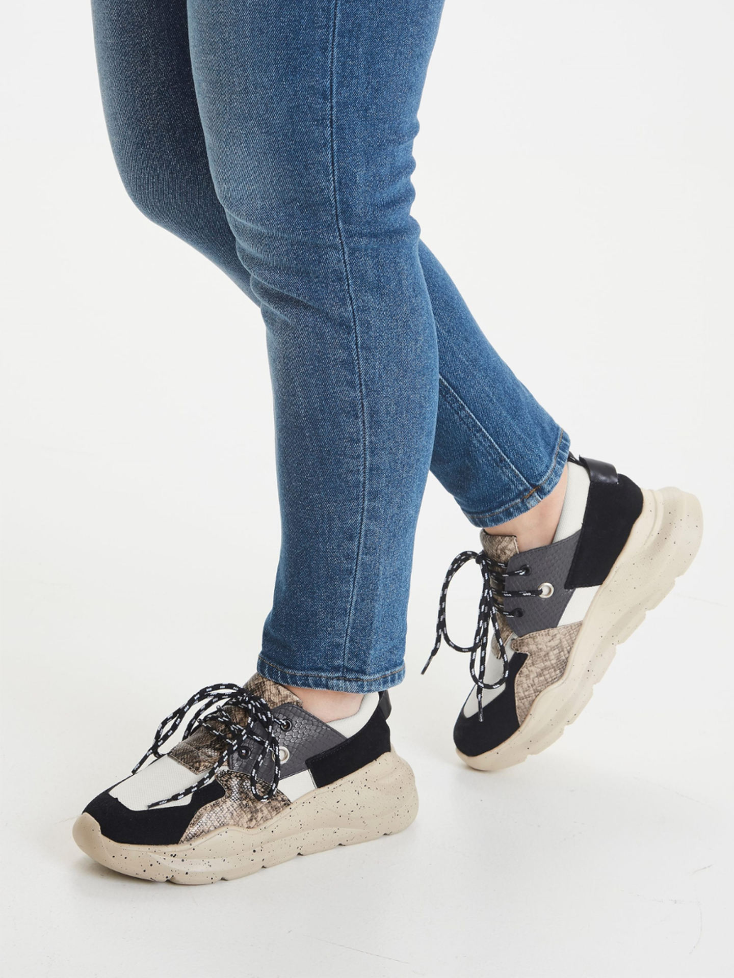 Metski Sneakers