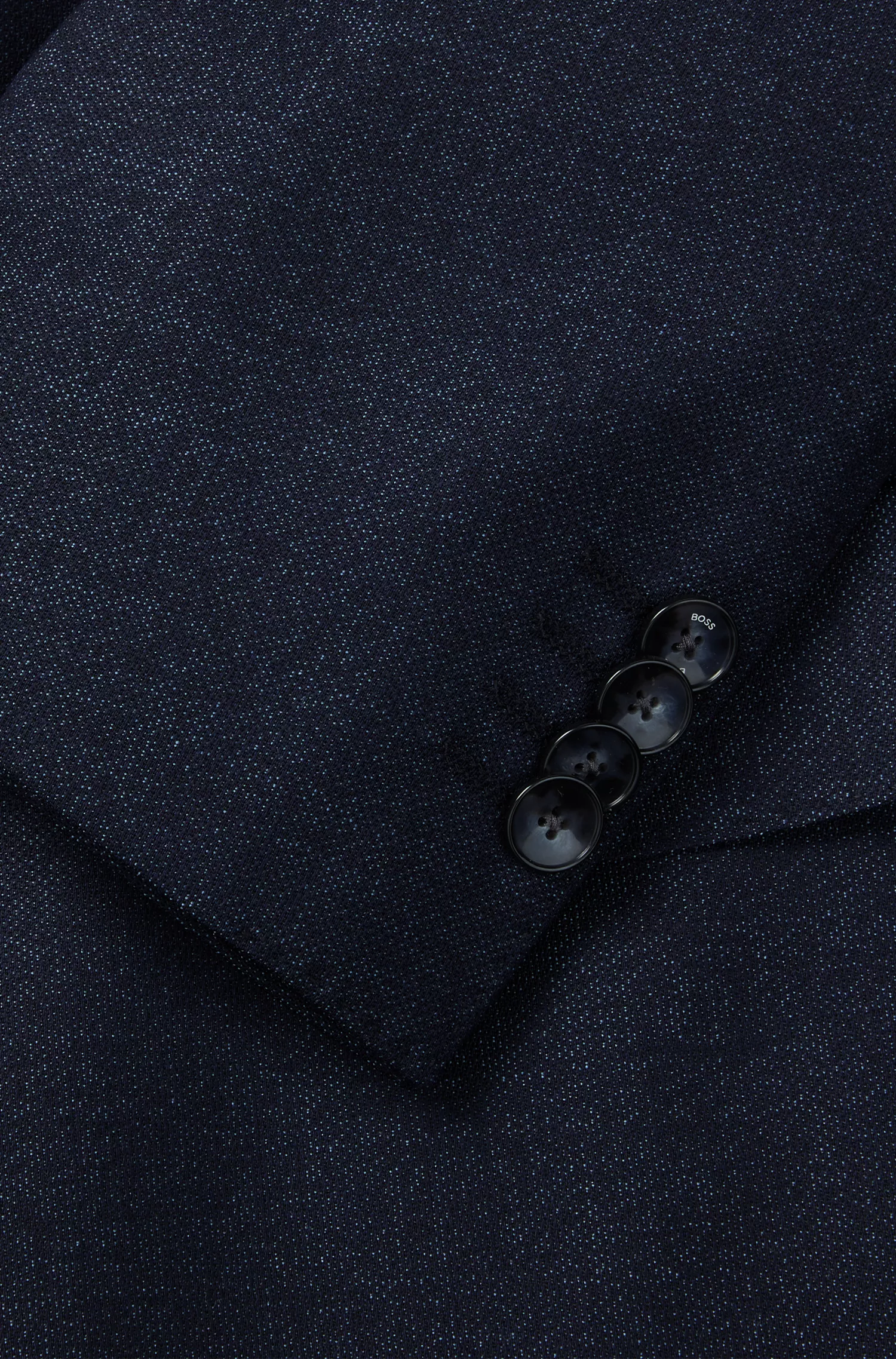 Terno BOSS preto slim fit em lã virgem com forro exclusivo.