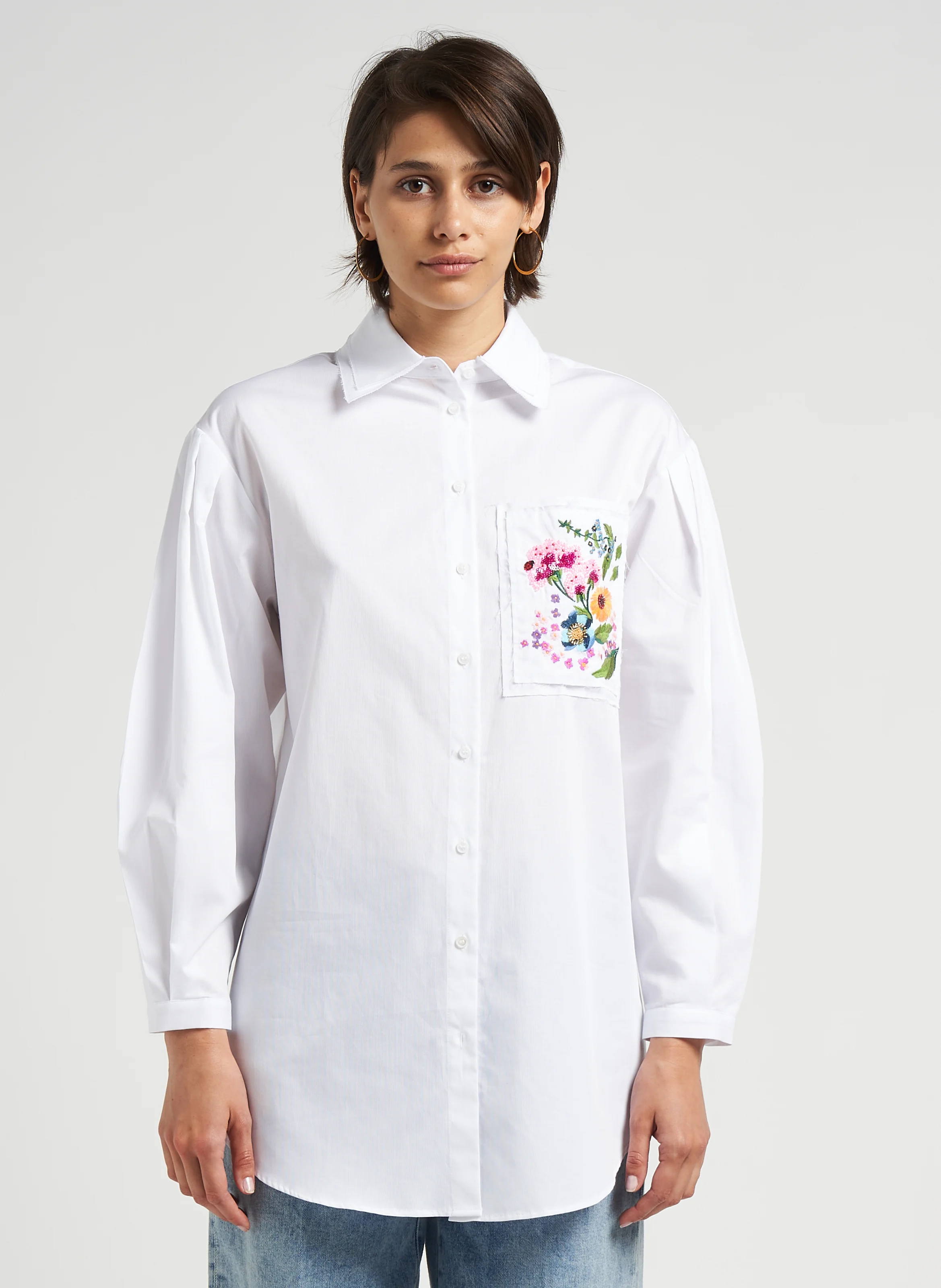 BRINA - Chemise à double col classique brodée en coton | Blanc