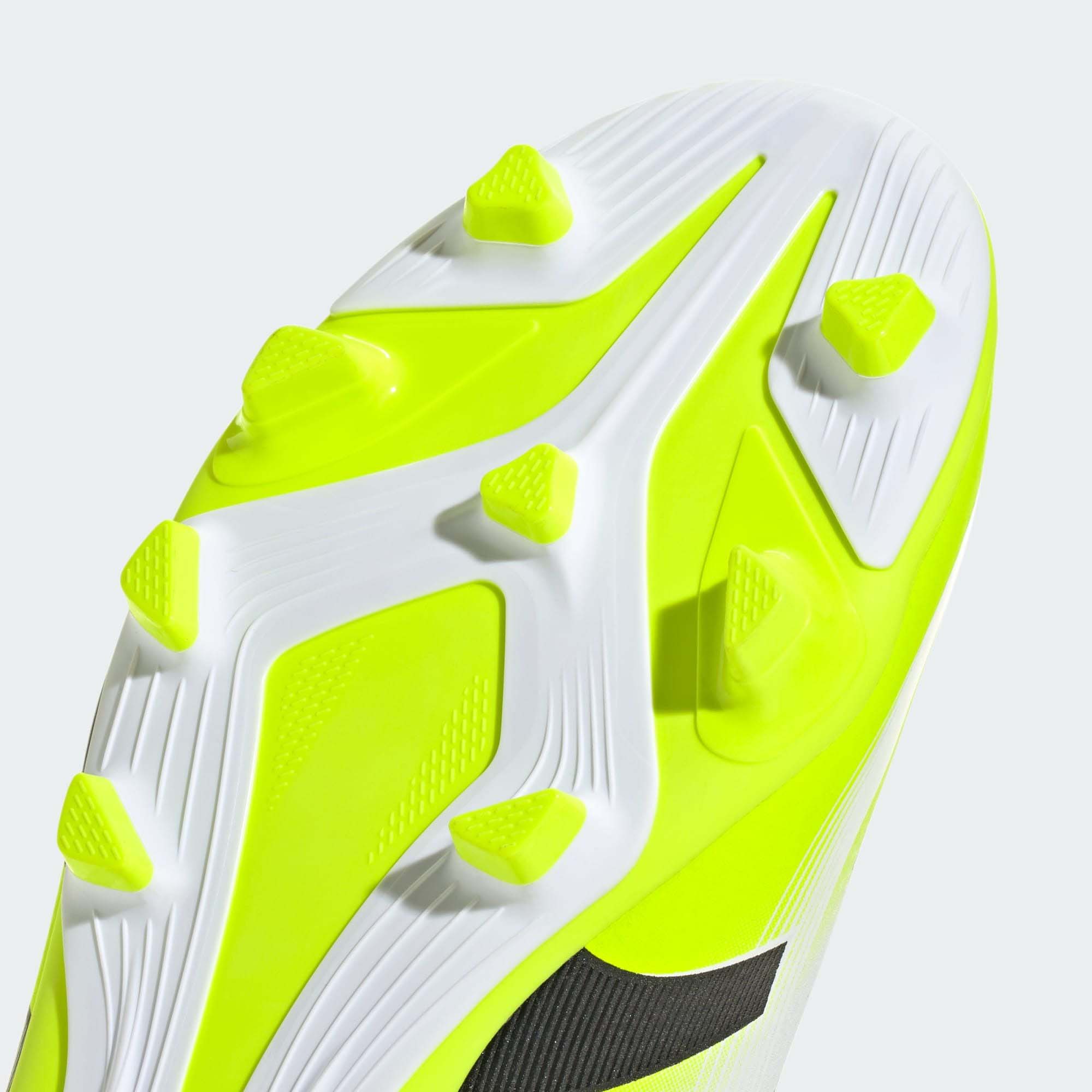 Predator Club FG/MG Junior Cloud White/Core Black/Lucid Lemon
