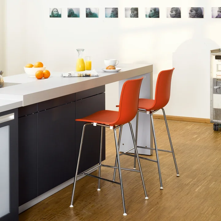 Vitra - Hal RE Barhocker, medium, baumwollweiss / chrom / weisse Kunststoffgleiter