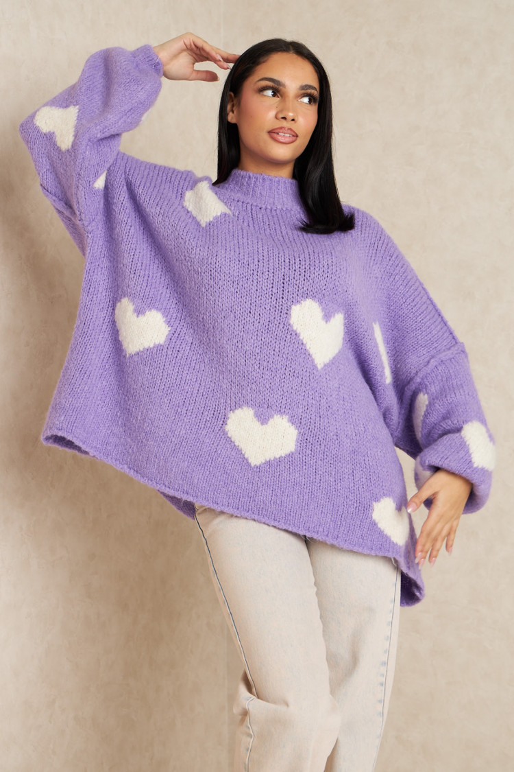Pull violet à coeur