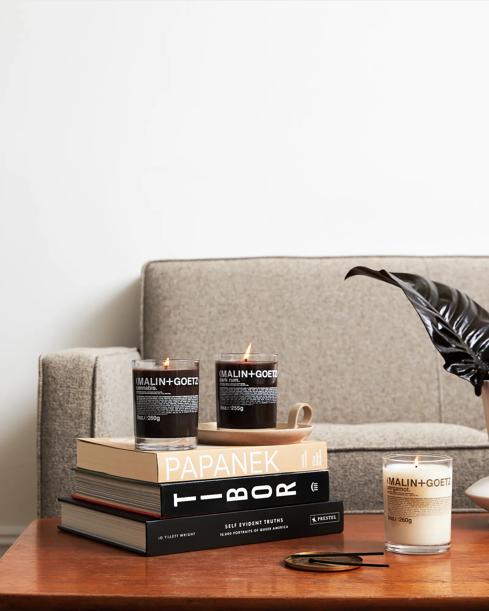 Malin + Goetz Cannabis Candle - 255 gr
