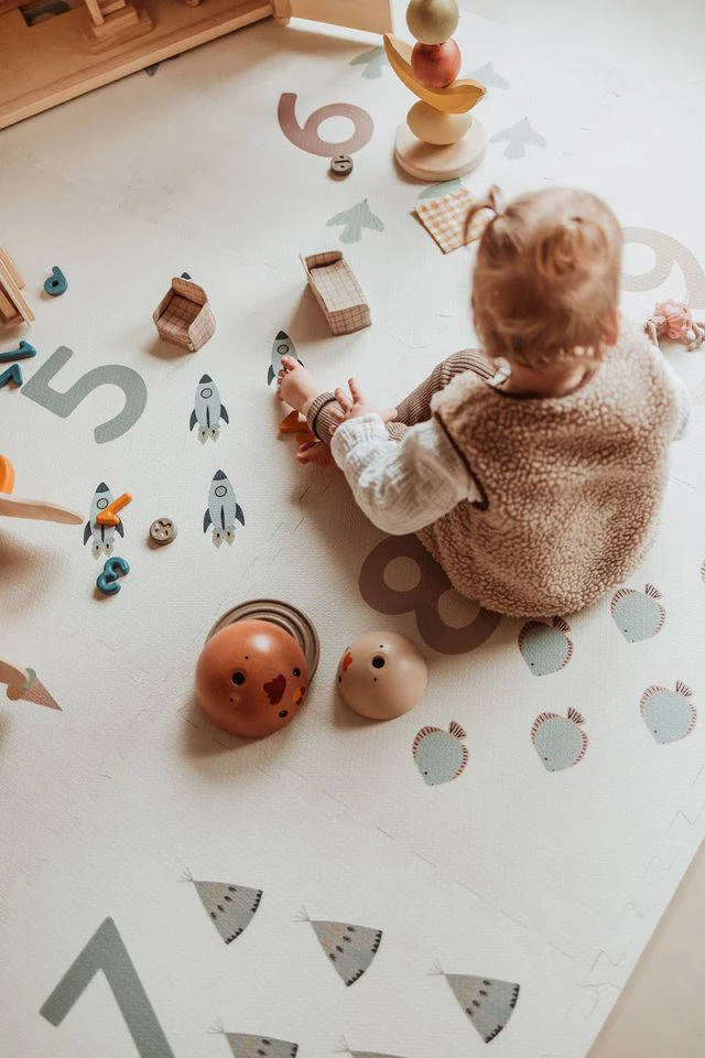 Play&Go EEVAA 2-in-1 omkeerbare puzzel speelmat en opbergdoos Numbers/Dots (180x180cm - 9 tegels)