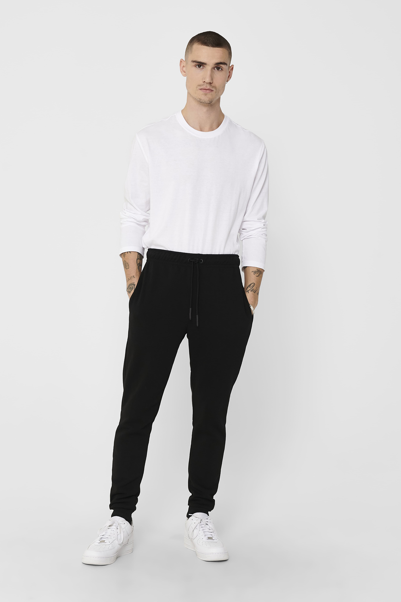 calças esportivas estilo jogger