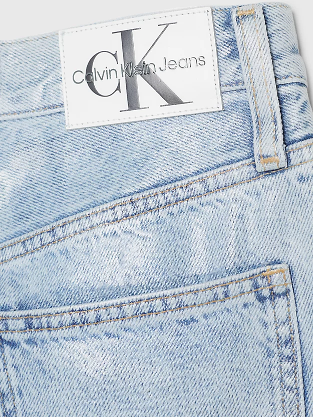 Calça jeans revestida de cintura alta e modelagem folgada