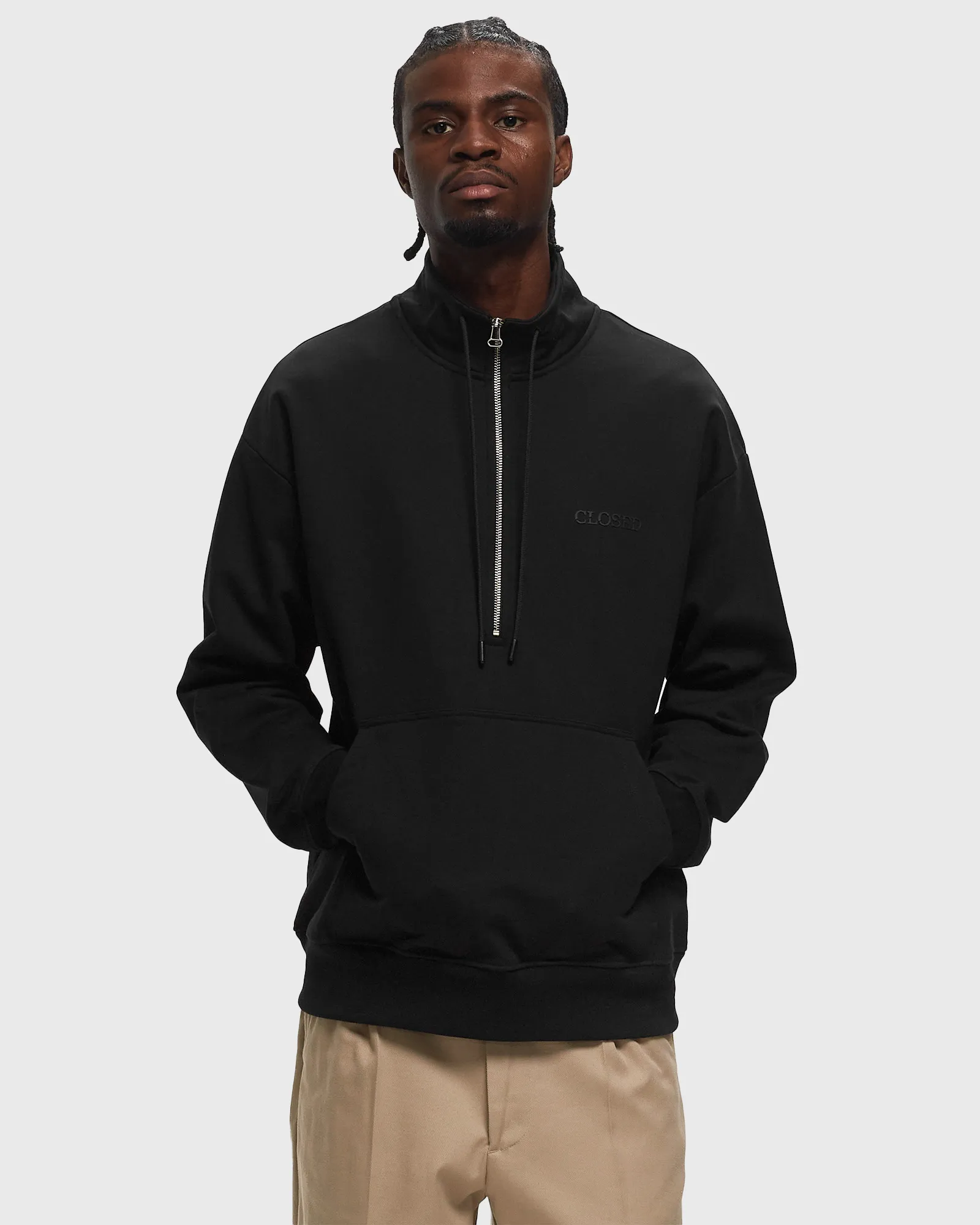 CLOSED HALF ZIP SWEAT