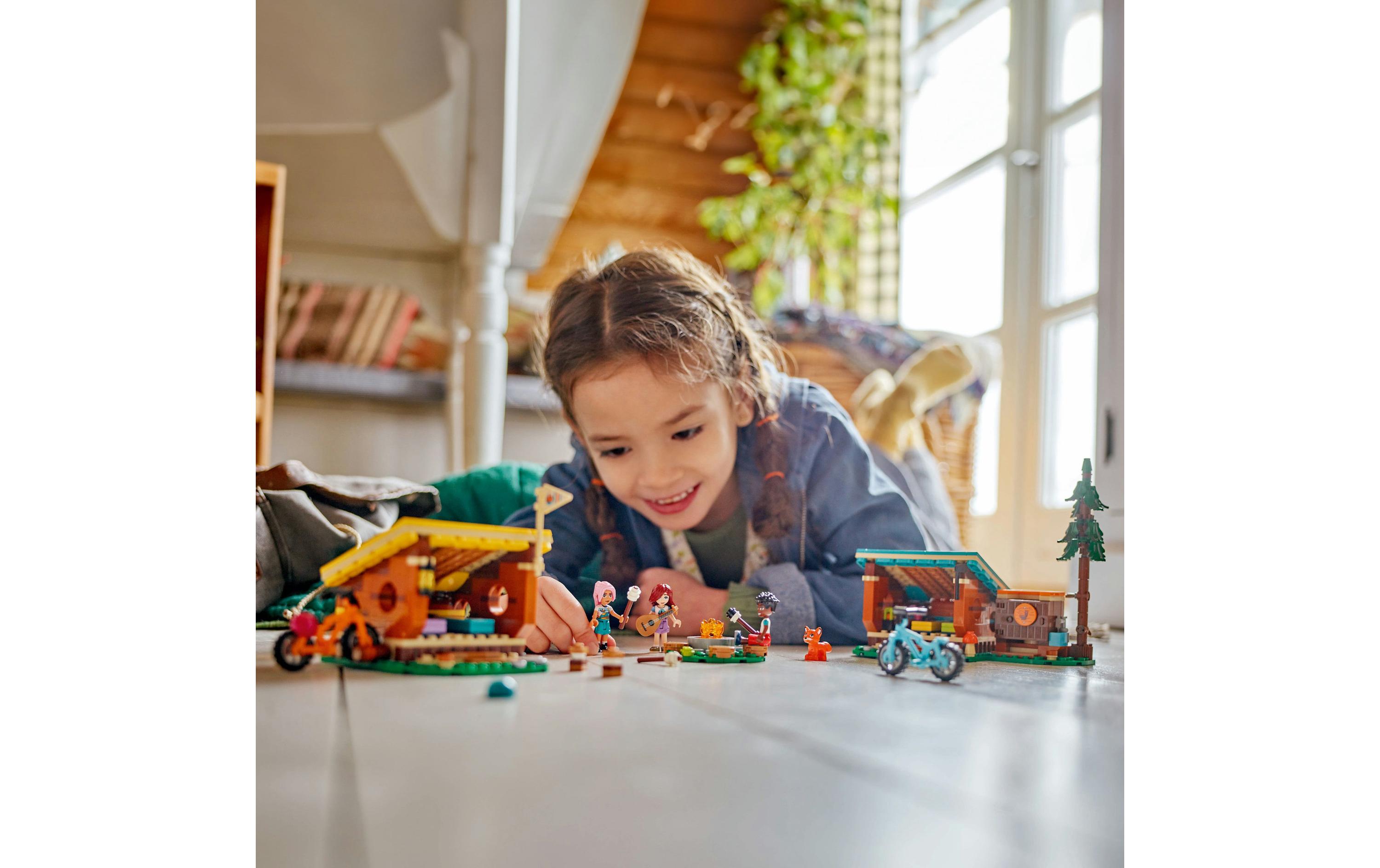 Friends Gemütliche Hütten im Abenteuercamp 42624Spielset für spannende Campingabenteuer