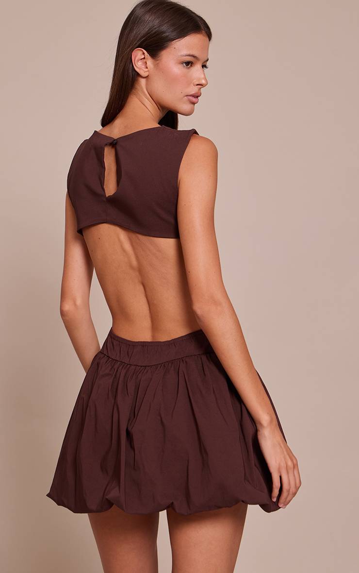 Chocolat Robe Droite Dos Nu À Découpes En Tissu Stretch Tissé
