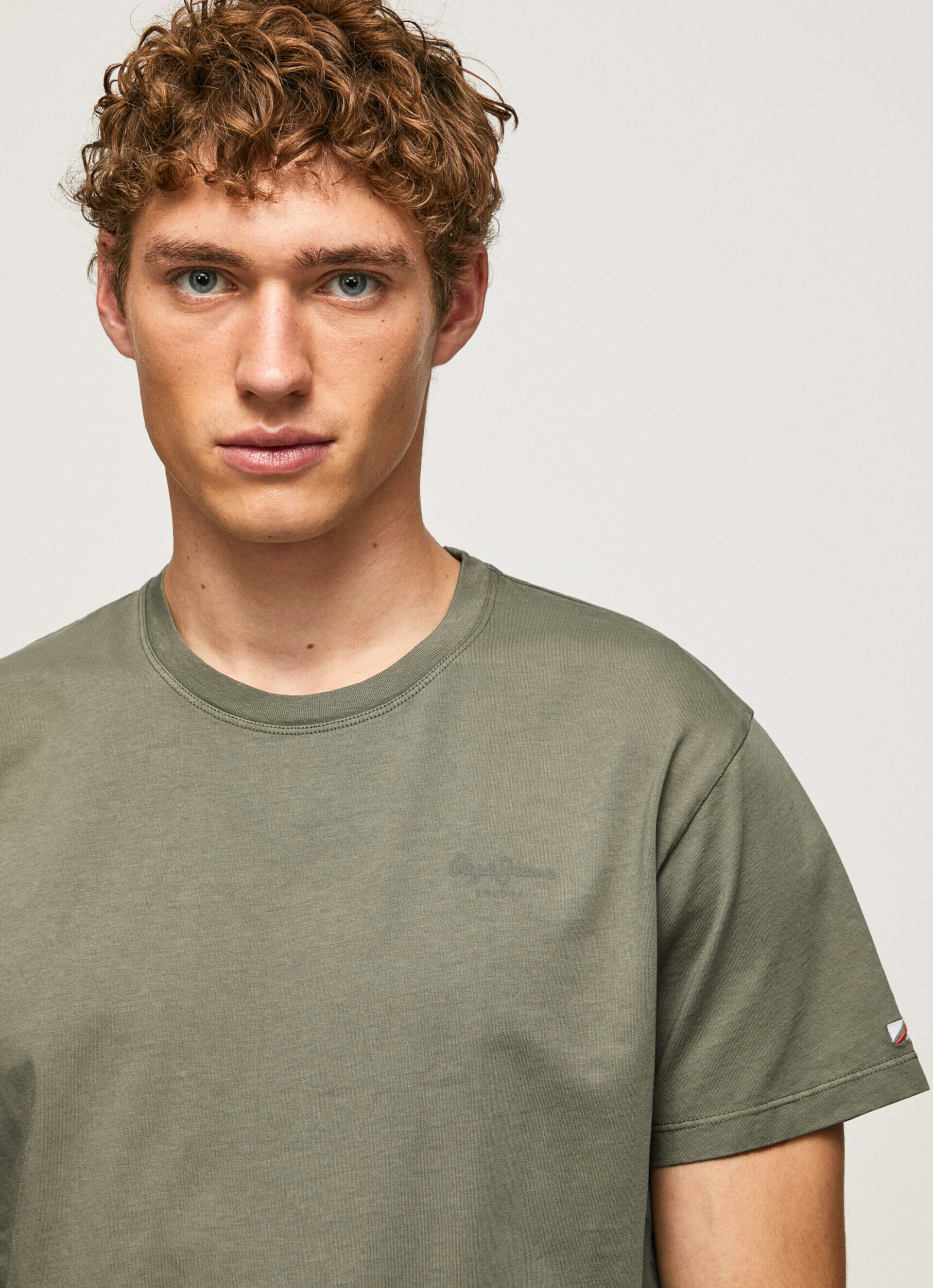 CAMISETA DE ALGODÃO COM LOGOTIPO ESTAMPADO - casting