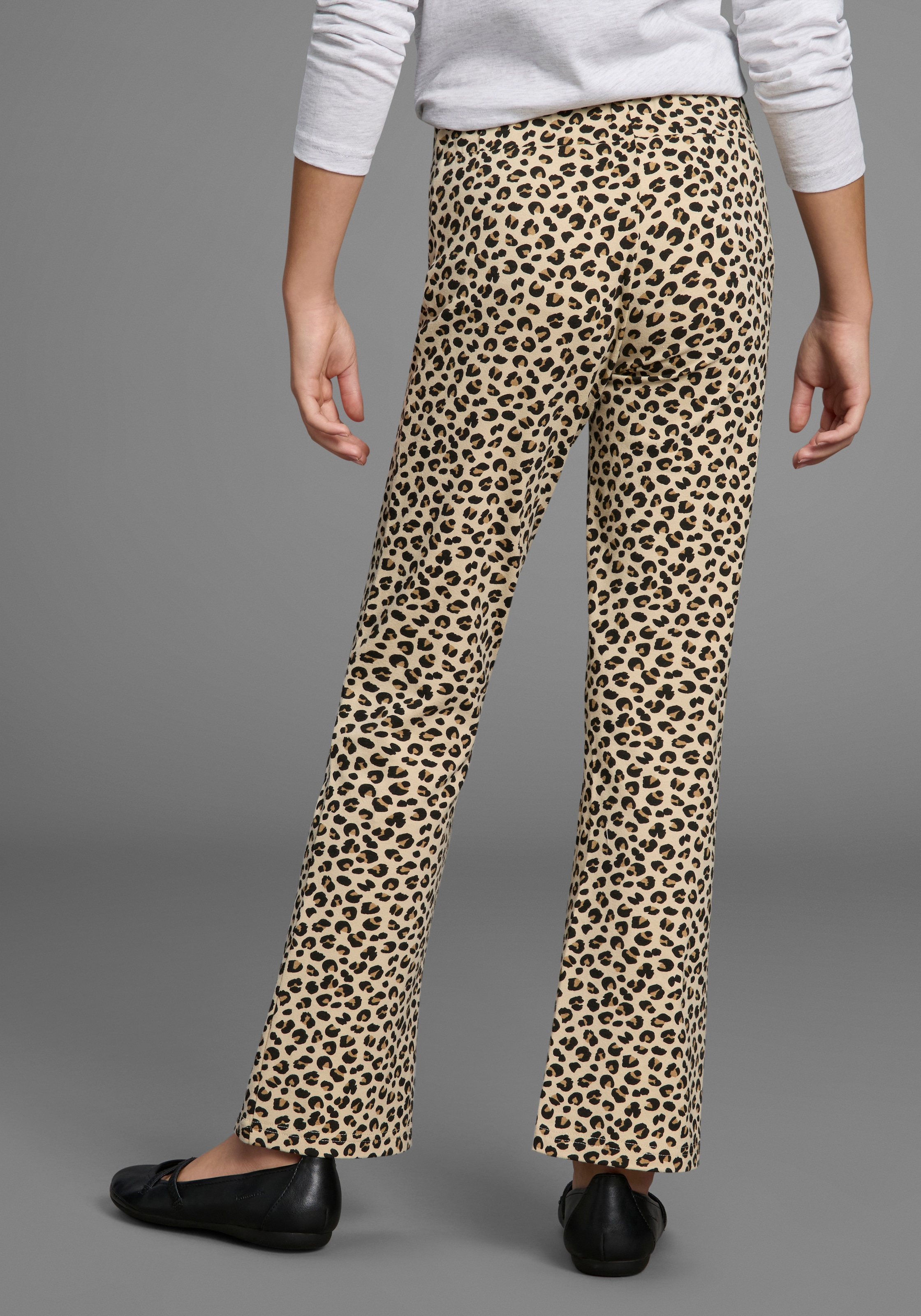 KIDSWORLD Leggings »Leggings mit Schlag«  Jazzpants Bootcut, Leoprint